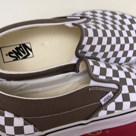 Vans WMNS Classic Slip-On Color Theory Checkerboard•
VN000BV29JC
Sneakers - Picture 4 of 16